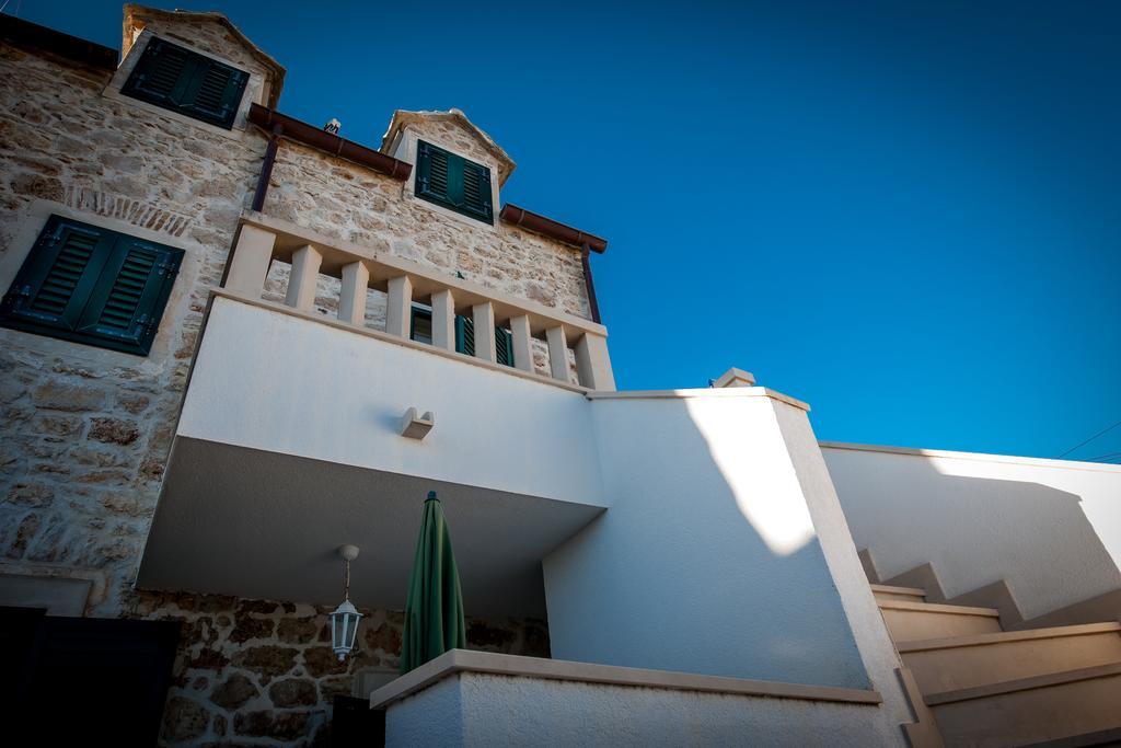 Holiday Home Amela Bol Exterior foto